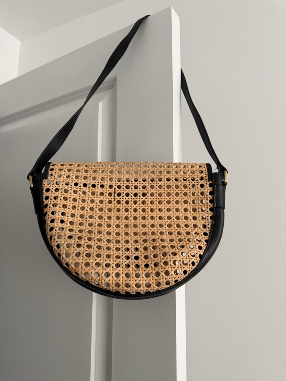 NBW! Black & Rattan Purse by Bembien - Picture 3 of 3